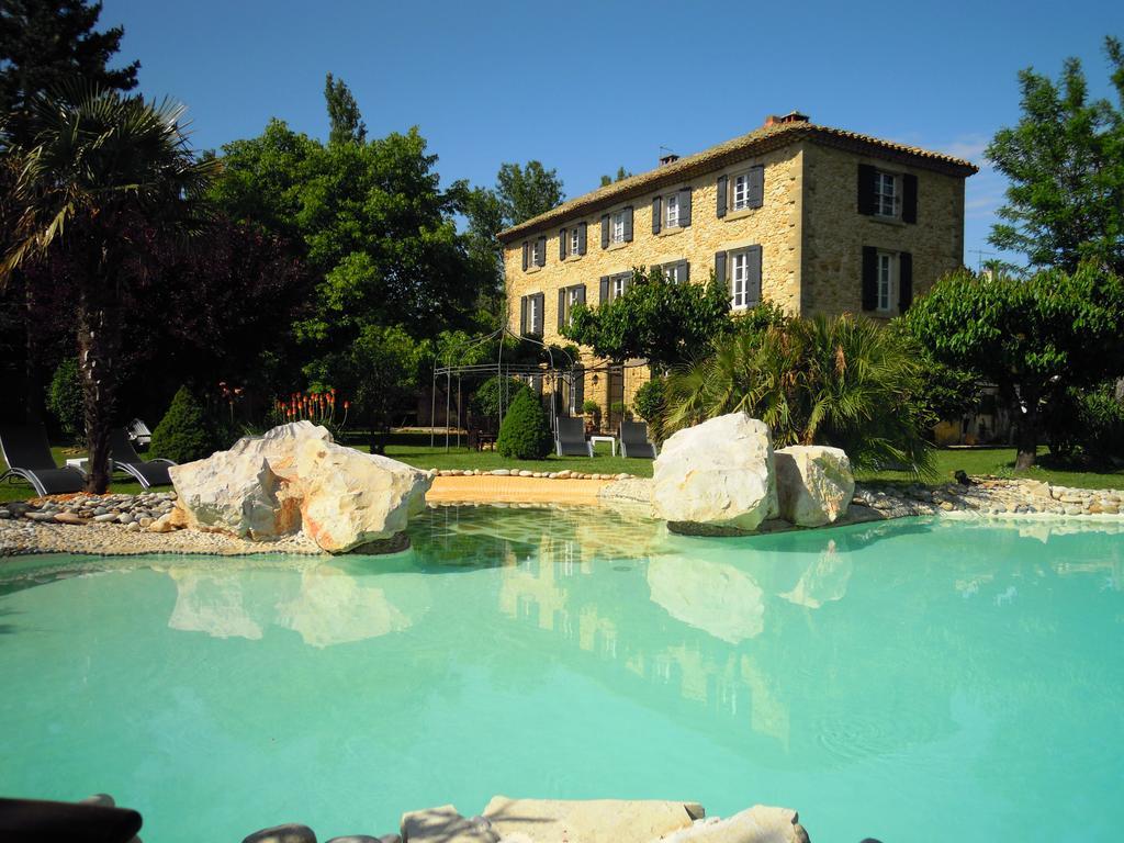 Bastide Des Princes B&B Caderousse Bagian luar foto